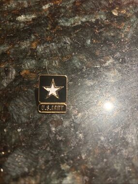 U.S. Army Black and Gold Star Pin